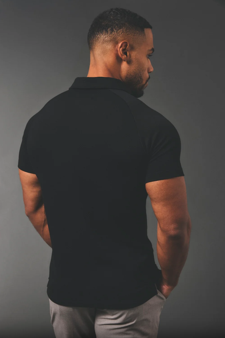QUARTER ZIP POLO IN BLACK